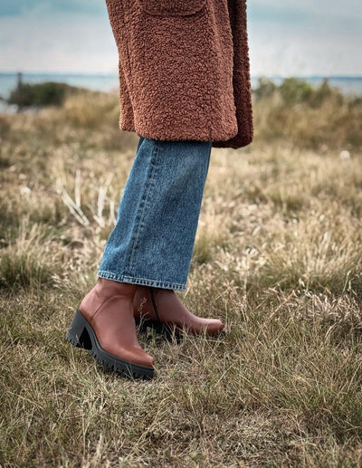 Ylva Ankle Boots