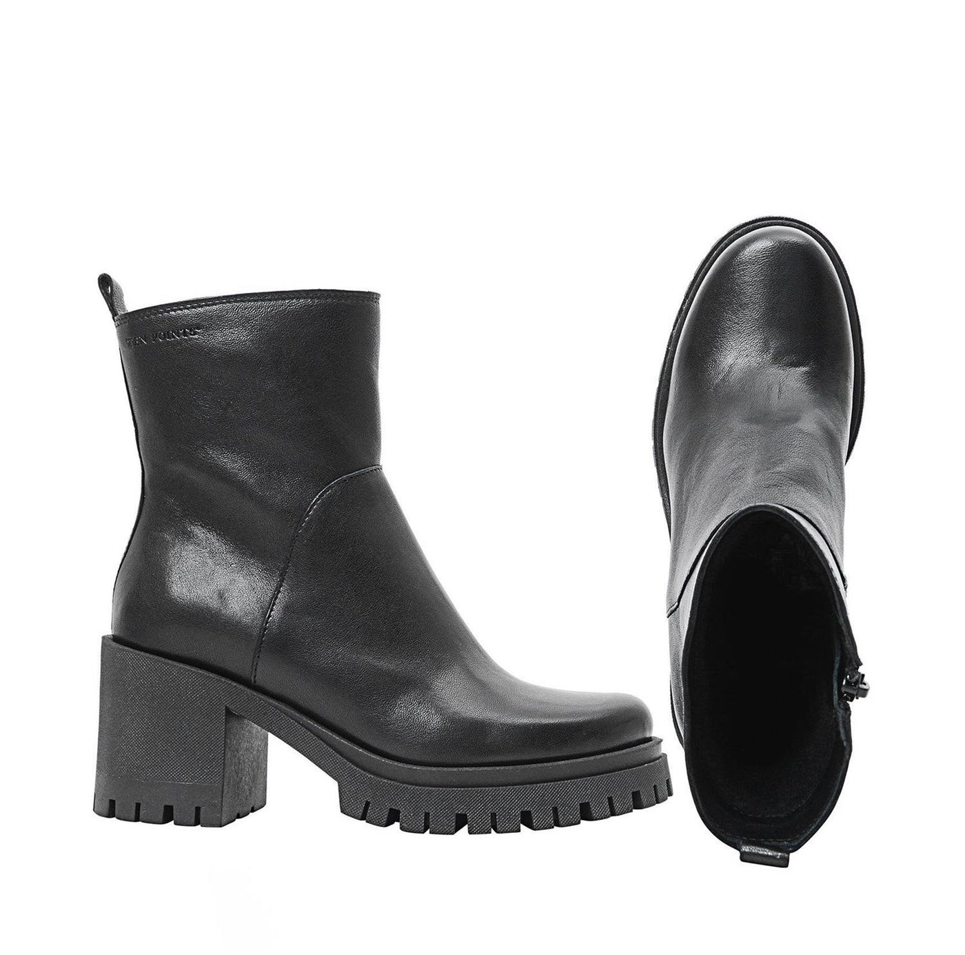 Ylva Ankle Boots
