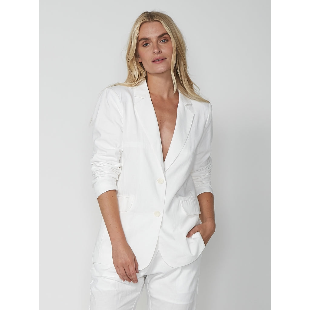 Pia Blazer