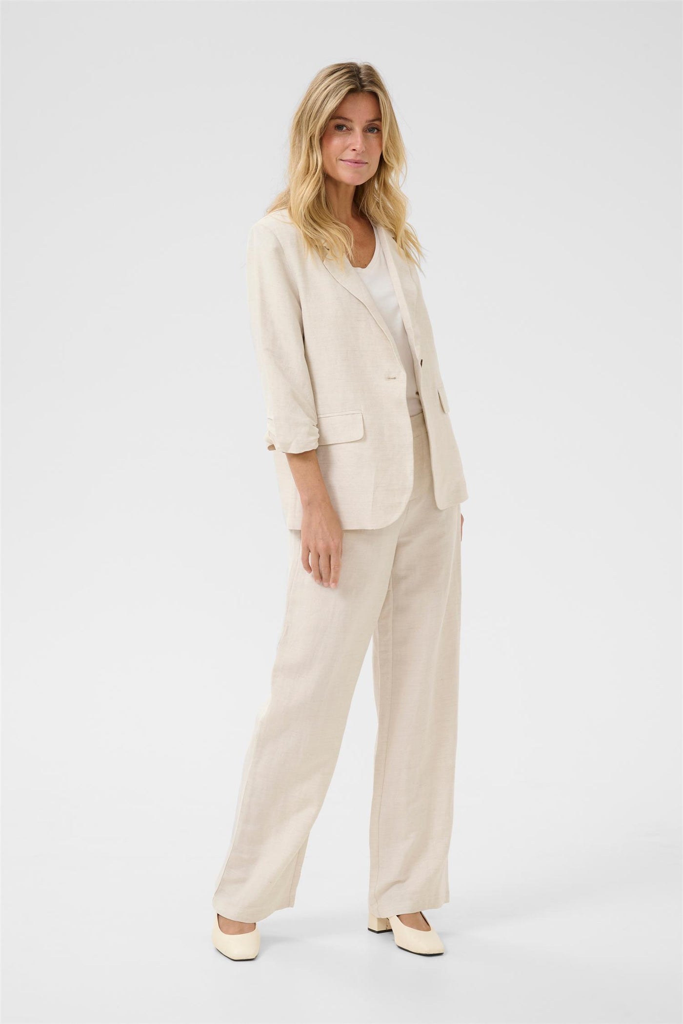 Linna Blazer